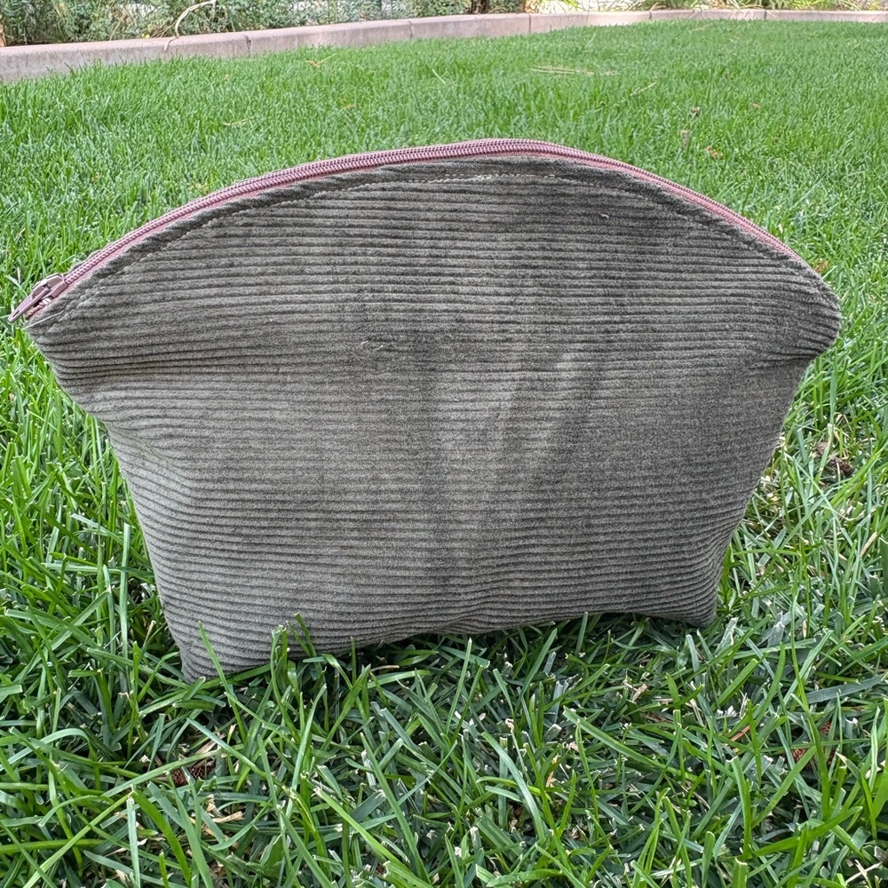 Olive Green Corduroy Pouch Set - Picture 4 of 7